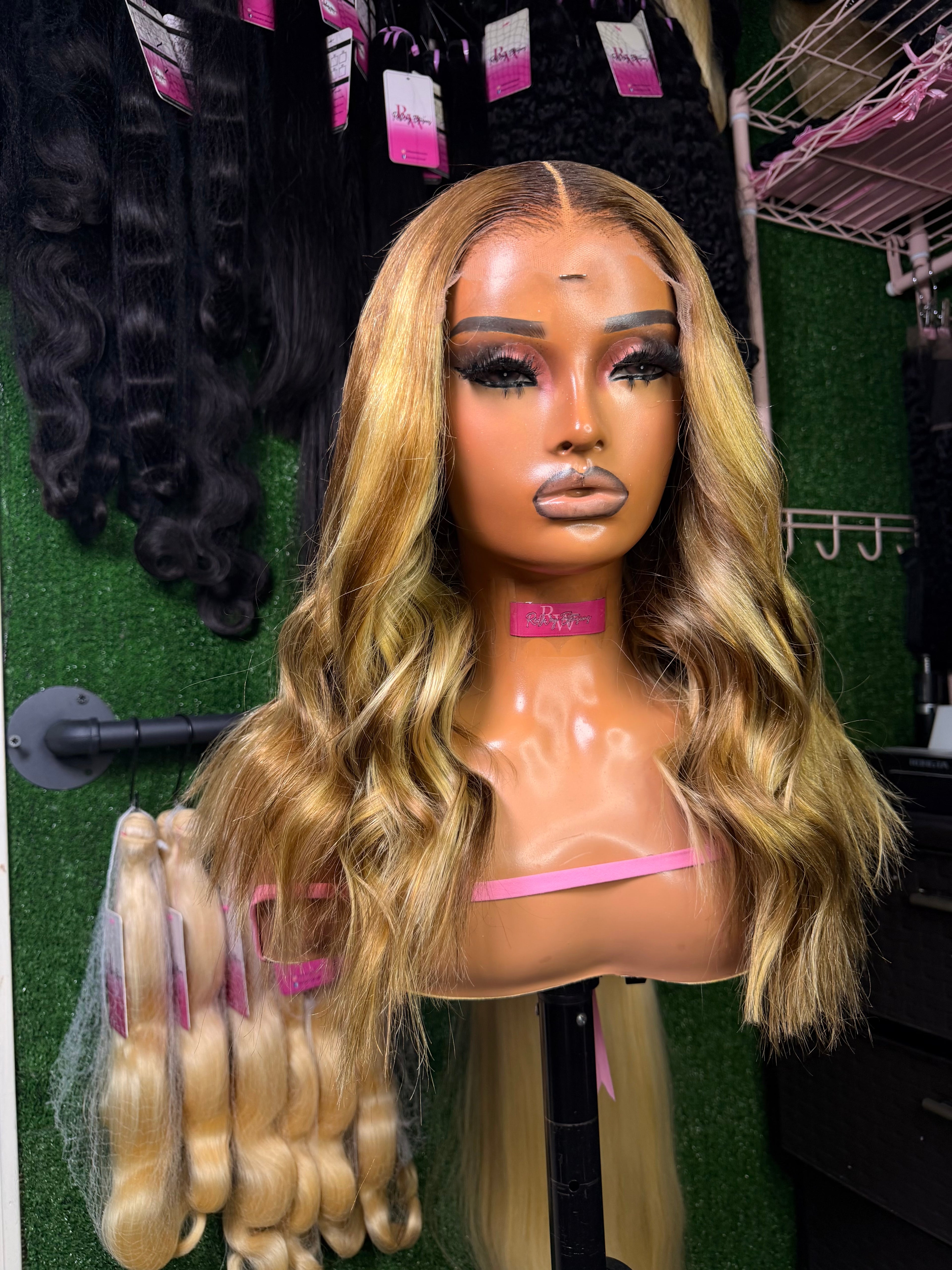 Mini Messy Vanilla Swirl - READY TO SHIP x WEAR