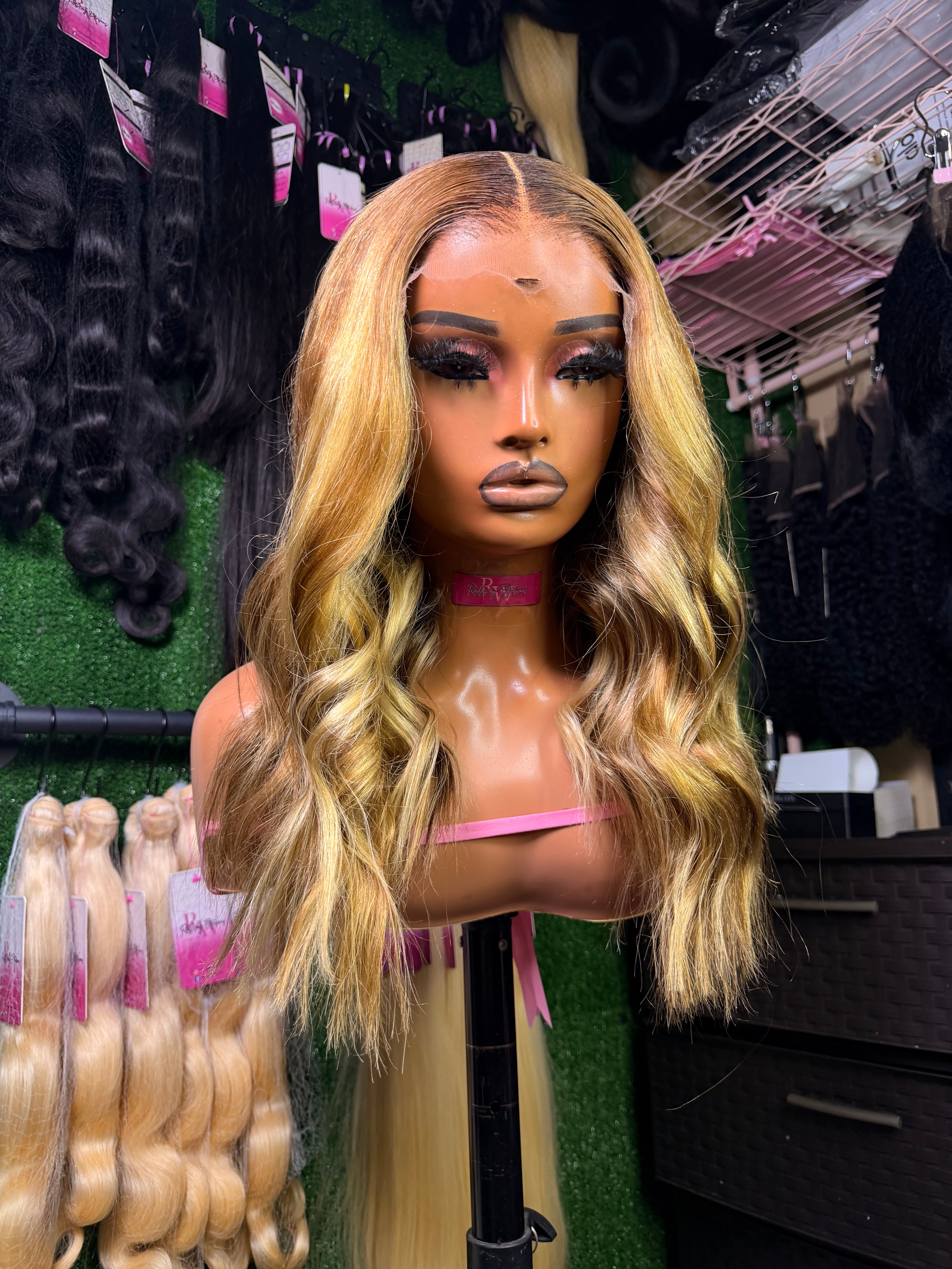 Mini Messy Vanilla Swirl - READY TO SHIP x WEAR